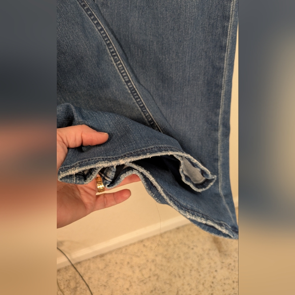 Athleta Sculptek Flare Jeans In True Blue Classic - Picture 7 of 10